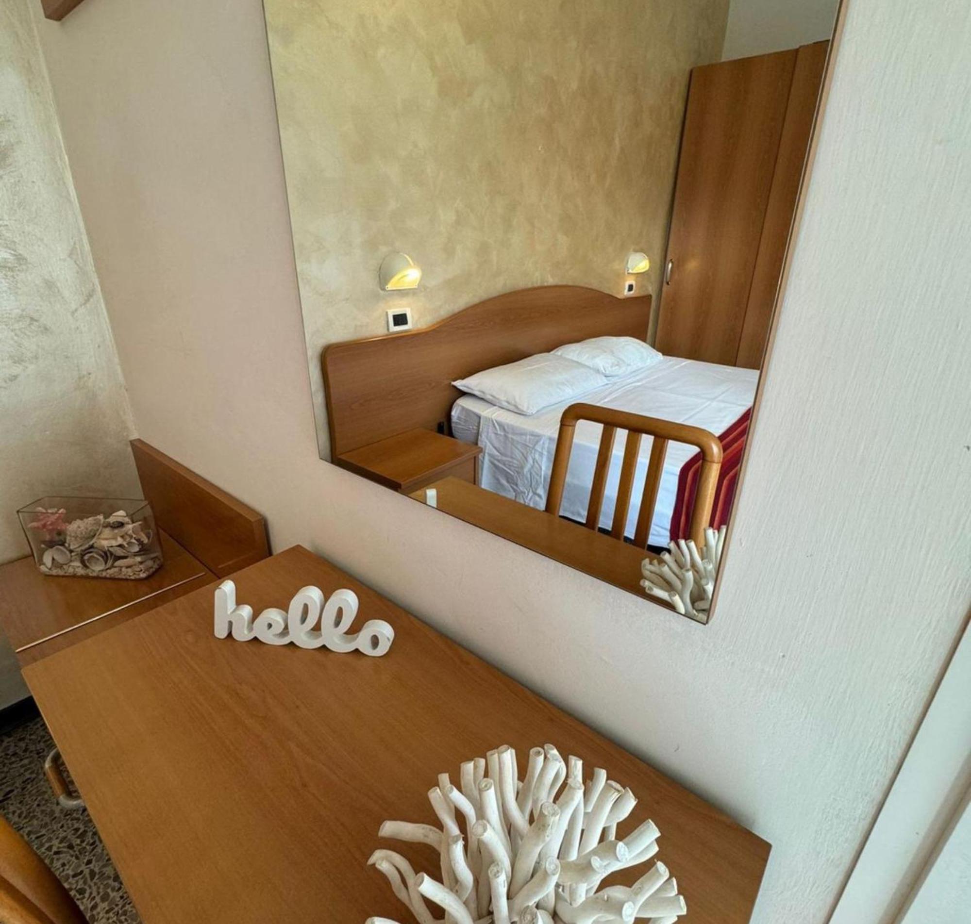 Hotel Caruso リミニ エクステリア 写真